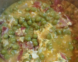 Foto del paso 4 de la receta: Guisantes con jamón y huevo