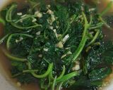 Foto langkah ke 5 dari resep Bayam Cah Bawang Putih (Masakan Oriental).