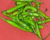 हरी मिर्च करोंदे की सब्जी (hari mirch karonde ki sabzi recipe in Hindi) रेसिपी चरण 1 फोटो