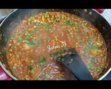 A picture of step 3 of Chicken Mince with fresh green peas.