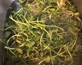 Une image de l'étape 1 de Potage de cresson,pommes de terre prunelle et céleri branche à la crème et épices italiennes.