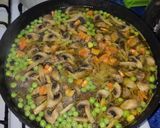 Фото кроку 4 до Гуляш зі свинини з грибочками 🍲.