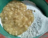 Foto langkah ke 2 dari resep Bolu Pisang Santan Kukus.