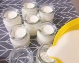 Hình bước làm 3 của món Sữa Chua Úp Ngược Từ Nồi Chiên Không Dầu