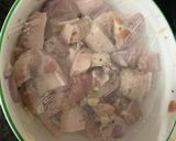 Hình bước làm 1 của món Thịt 3 chỉ kho trứng cút