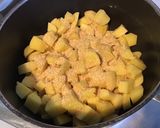 Une image de l'étape 2 de Pommes de terre gratinées au pecorino,ail et persil.