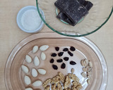 Foto del paso 1 de la receta: Bocaditos saludables de chocolate y frutos 🇫🇷 Mendiants