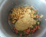 A picture of step 4 of Sweet Corn Soup.