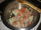 Arroz con salmón y marisco