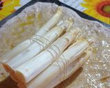 Foto del passaggio 4 della ricetta Asparagi Bianchi in Crosta di Pane Semintegrale