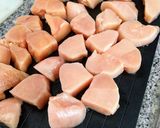 Foto del paso 1 de la receta: Trozos de pollo al curry (turco)