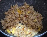 Foto langkah ke 3 dari resep Nasi Goreng Sambal Terasi.