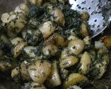 आलू मेथी की सब्जी (aloo methi ki sabzi recipe in Hindi) रेसिपी चरण 5 फोटो