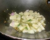 आलू प्याज़ का पोहा (Aloo Pyaz ka poha recipe in hindi) रेसिपी चरण 2 फोटो