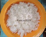Foto langkah ke 1 dari resep Nasi Goreng Vegetarian.