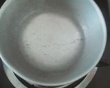 A picture of step 6 of Mango flavour fruit and jelly custard.