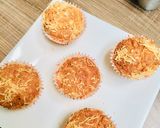 Foto langkah ke 5 dari resep Muffin Keju.