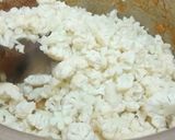 A picture of step 2 of Aloo Gobhi.