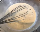 Une image de l'étape 5 de Sauce crème à l'ail mariné et aux deux fromages.