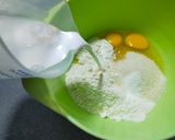 Foto langkah ke 1 dari resep Bolu Kukus Mekar.