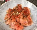 Foto del paso 1 de la receta Pollo adobado con boniato asado y sal de limón 🍋