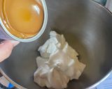 Φωτογραφία βήματος 2 της συνταγής Κρέμα dulce de leche με γιαούρτι, μπισκότο και μούρα