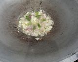 Foto langkah ke 3 dari resep Tumis Jamur Tiram.