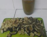 A picture of step 2 of Wet fry matumbo #4weekchallenge#.