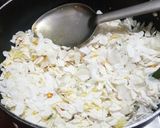 A picture of step 3 of Roasted Poha Chivda.