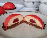 Foto del passaggio 30 della ricetta Semisfere con mousse al mascarpone e gelèe di fragole