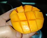 A picture of step 1 of Mango ice cream.