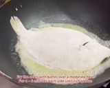 A picture of step 2 of Dover Sole a la meunière.