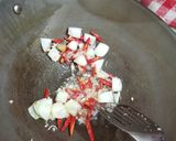 Foto langkah ke 3 dari resep Brokoli Sapi Lada Hitam.