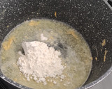 Foto del paso 2 de la receta: Pollo con alcaparras y arroz con curry