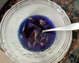 A picture of step 1 of Butterfly pea flower ice candy and popsicle.