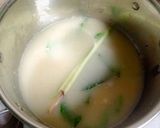 Foto langkah ke 2 dari resep Sop Ayam Rempah.