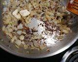 A picture of step 3 of Cubed Steak & Gravy.