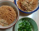 香菜雞絲麵的食譜步驟1照片
