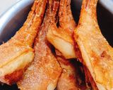 Hình bước làm 4 của món Đuôi heo chiên giòn
