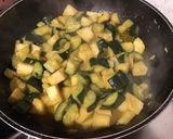 Une image de l'étape 10 de Poêlée de courgettes et panais au bouillon de butternut.