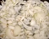 Foto del paso 2 de la receta: 🥒Calabacín relleno de carne picada🥩