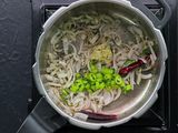 વધારેલા ભાત (Vagharela Bhat Recipe In Gujarati)