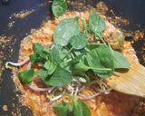 Foto langkah ke 5 dari resep 118. Seblak Kuah Jeletot alias Super Pedas! 🔥🔥 (Indonesia).