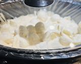 A picture of step 2 of Crockpot Alfredo Italian Meatballs.