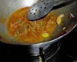 A picture of step 1 of Spicy chicken tikka macaroni.