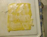 Foto del paso 2 de la receta: Salchichas enrolladas en jamón y queso con puré con manteca