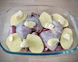 Foto del paso 4 de la receta: Pollo al horno marinado a las finas hierbas