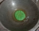 Foto langkah ke 5 dari resep Kue cucur pandan.