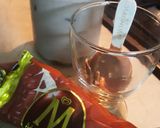 A picture of step 2 of MAGNUM chilled shake for summer❤.