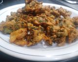 A picture of step 5 of Mix veg pakoray.